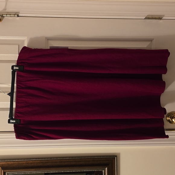 LIZ CLAIBORNE BRAND WOMEN'S PLUS SIZE BURGUNDY SKIRT SIZE XXL - Picture 2 of 12